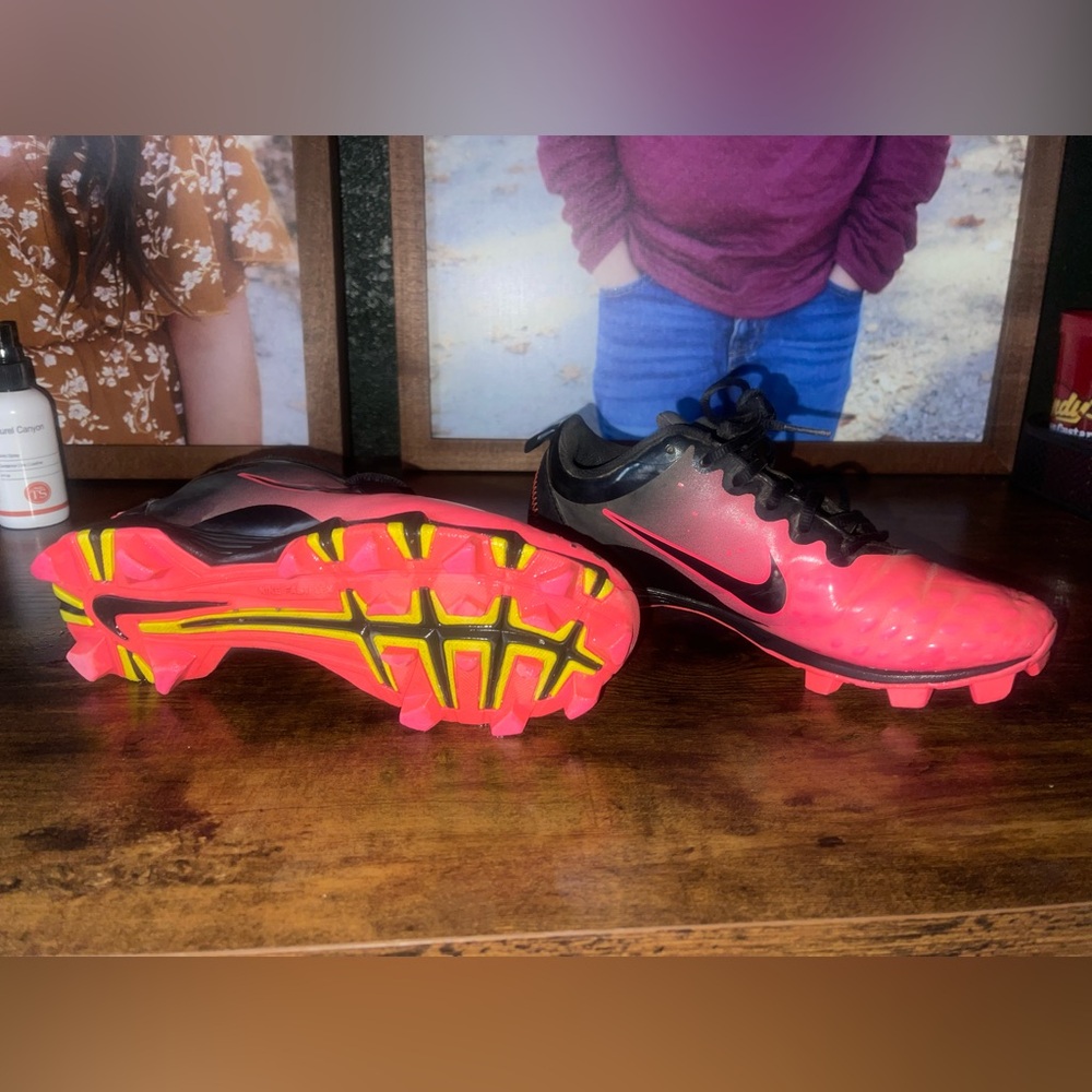 Nike Girls Softball Cleats